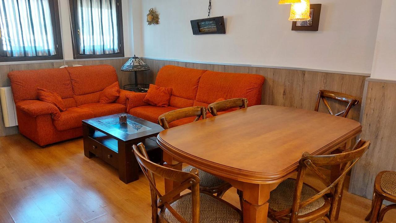 Apartamentos Castiello De Jaca 3000 Kültér fotó