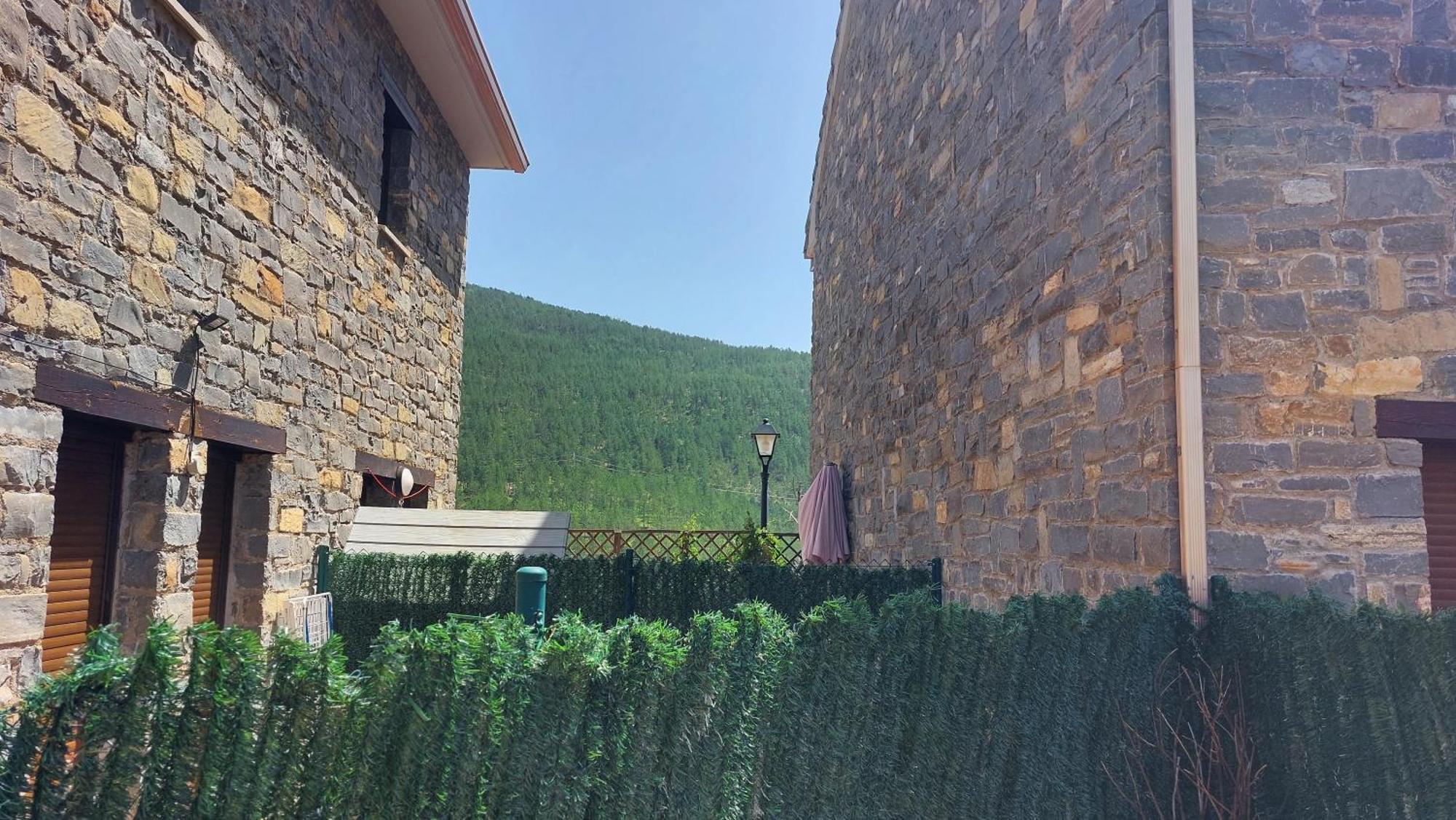 Apartamentos Castiello De Jaca 3000 Kültér fotó